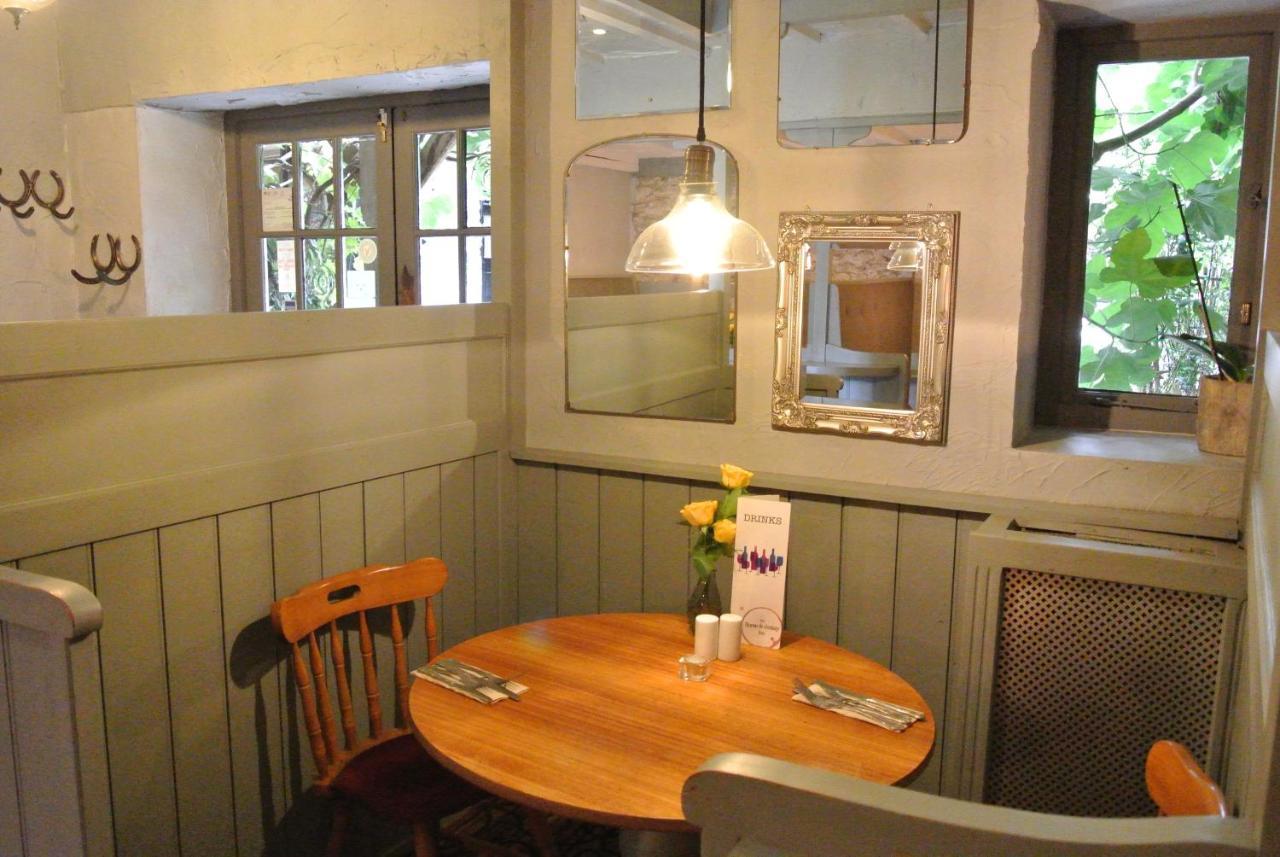 The Horse & Jockey Inn Knighton  Exterior foto